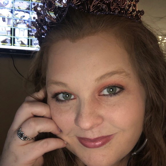 Meet your Posher, Marly - Picture 2 of 2